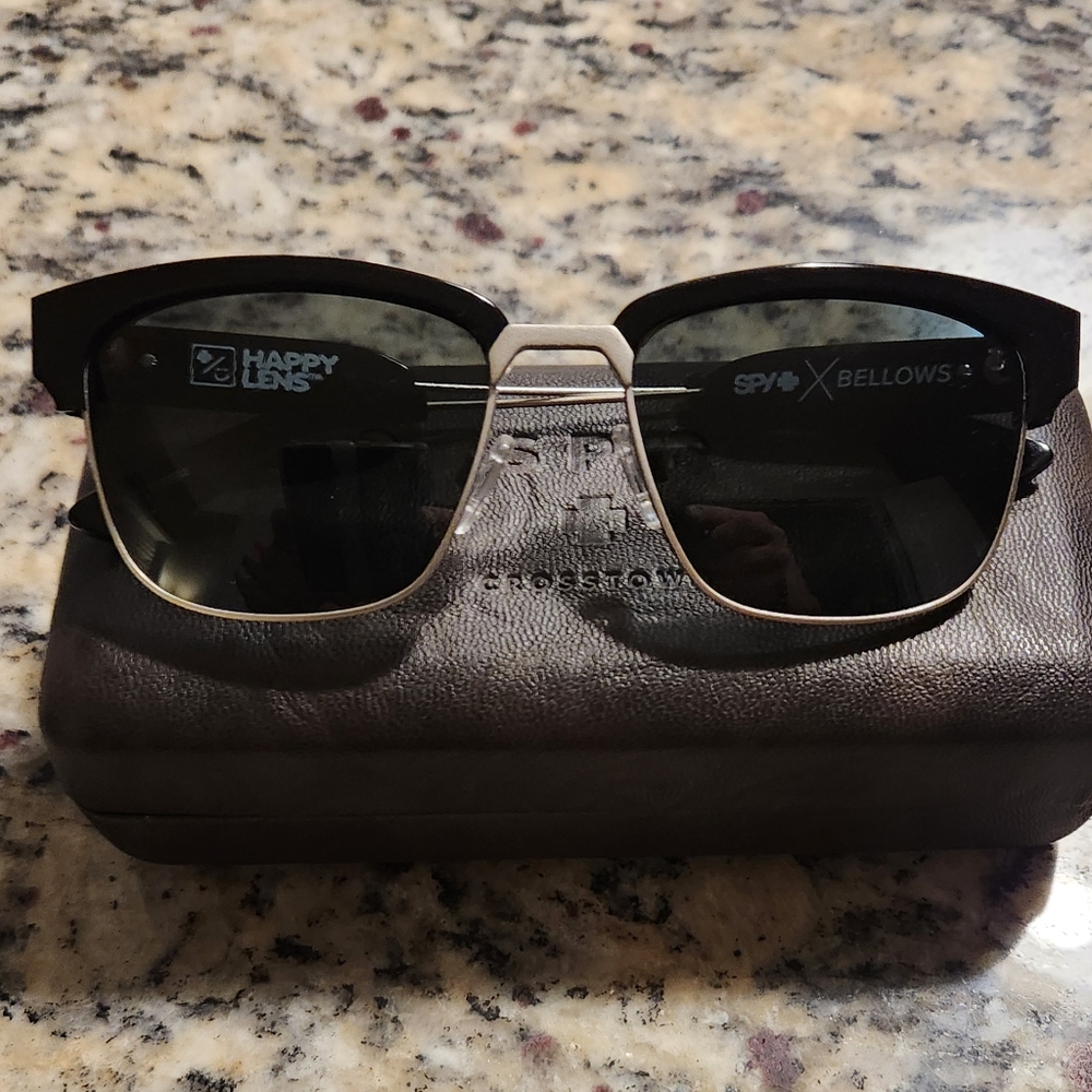 SPY BELLOWS SUNGLASSES EXCELLENT CONDITION!!